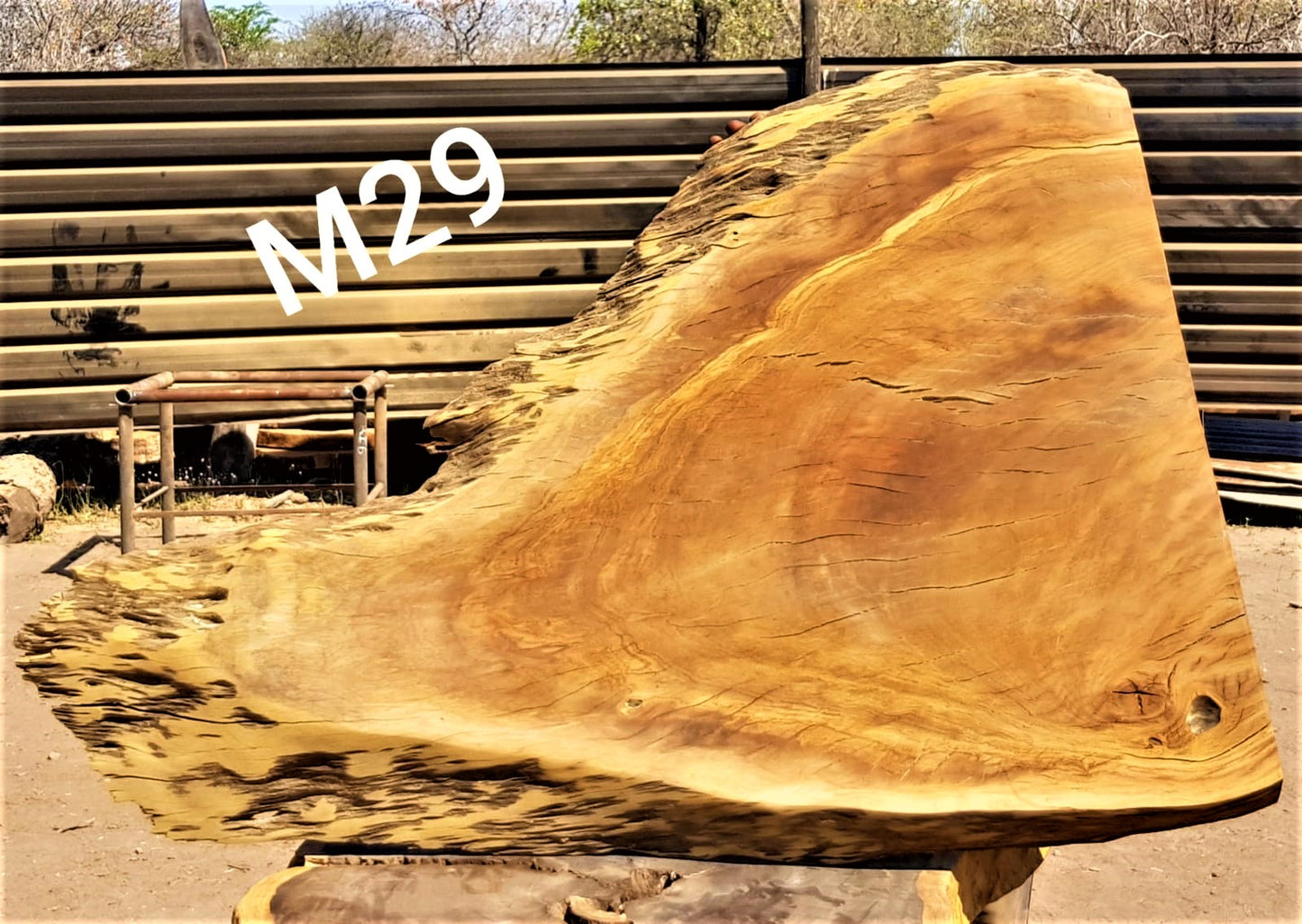 Matumi Slab (51.18" x 30.71" x 2.36")