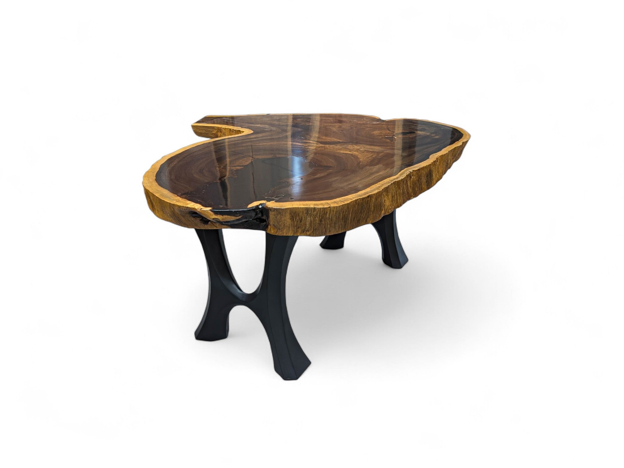 Leadwood Live Edge Coffee Table (40.55" x 35.83" x 3.54")