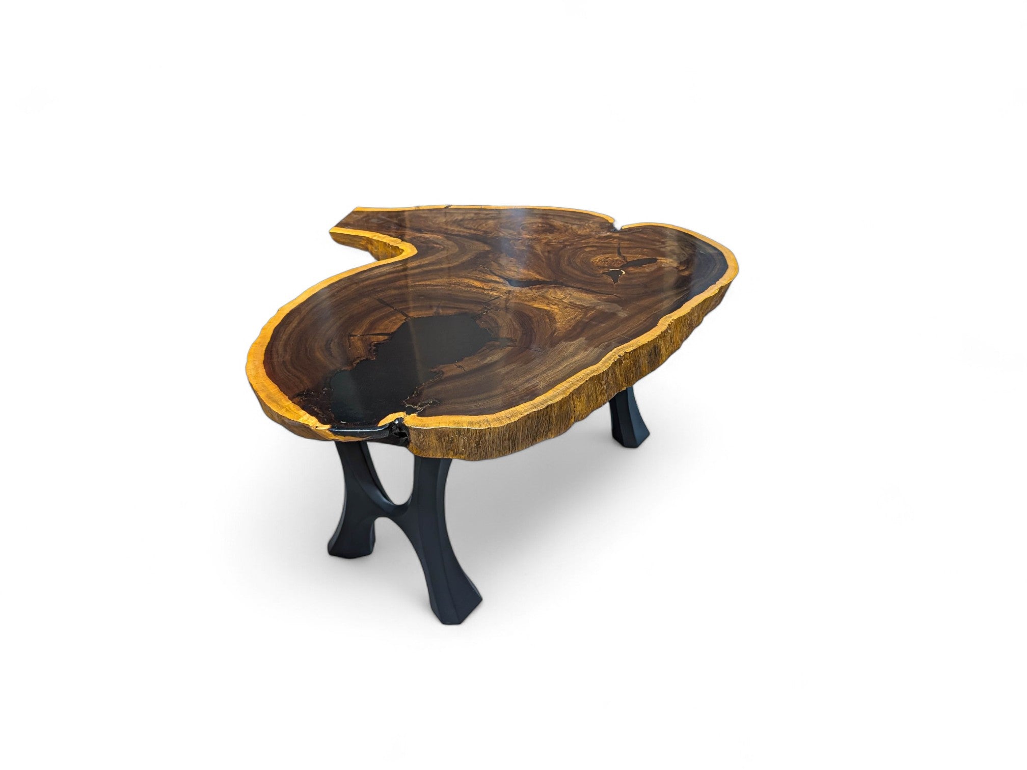 Leadwood Live Edge Coffee Table (40.55" x 35.83" x 3.54")