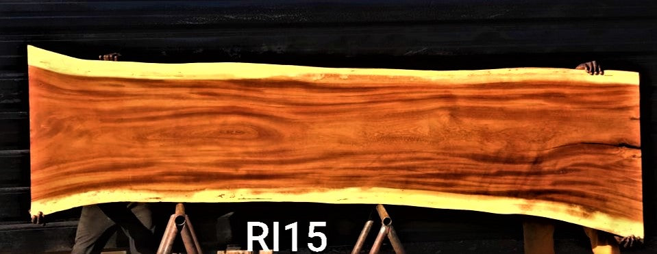 Pink Ivory Slab (108.27" x 30.31" x 2.17")